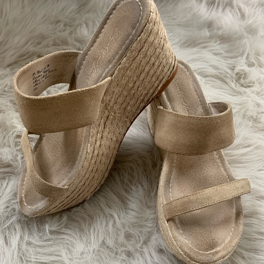 Elizabeth & James straw woven & suede tan sandals